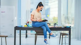 Why Personal Passion Projects Help Young Freelancers Win Their First Paying Clients