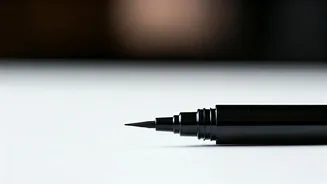 Unveiling the Secrets of Flawless Eyeliner Application