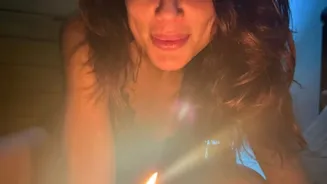 Atriz completa 32 anos e ganha surpresa do namorado famoso