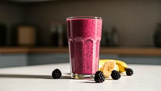 Banana in Berry Smoothies: Expert Debunks Viral Health Myth