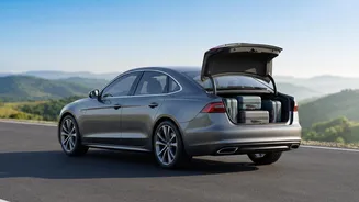 Balanced Trunk Distribution Prevents Rear View Obstruction During Weekend Group Road Trips