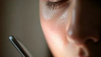 Beat Screen-Time Acne: 7 Simple Strategies for Clearer Skin