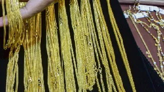 Gold Rate: ಚಿನ್ನದ ಬೆಲೆ ಗ್ರಾಮ್ಗೆ 70 ರೂ ಹೆಚ್ಚಳ; ಬೆಳ್ಳಿ ಬೆಲೆ ಬದಲಾವಣೆ ಇಲ್ಲ