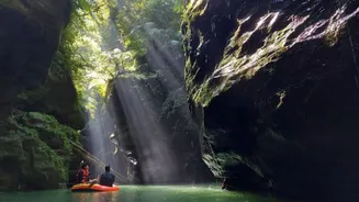 Meghalaya’s Secret River Trail That Feels Straight Out of a Fantasy Film