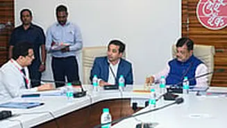 Maharashtra Plans To Convert Gateway Of India Diesel Boats To Electric; Low-Interest Loans On Cards