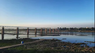 Flooding disrupts life in Madhya Pradesh; Mahishmati Ghat submerged