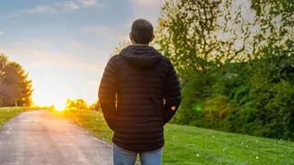 How To Turn A 15-Minute Walk Into A Consistent Habit