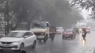 Delhi-NCR wakes up to light rain, thunderstorms; IMD issues yellow alert