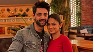 'Fake PR Ke Liye Shukriya': Karan Wahi REACTS To Reports Of Wedding With Dill Mill Gayye Co-Star Jennifer Winget