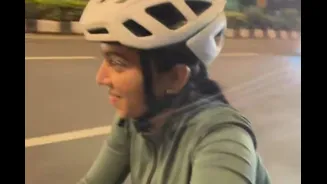 ‘No Fear, Just Pedal Power’: Woman’s 2 AM Cycle Ride Shows Why Mumbai Is Built Different