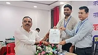 Independent Councillor Bharat Bhoir Backs BJP In Navi Mumbai, Party Strength Rises To 66 After 14-Village Region Support