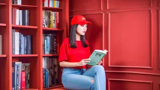 Seoul's Reading Spaces Benefit from Seasonal Programming and Easy Entry