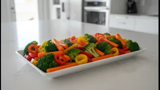 Why Urban Fitness Lovers Are Swapping Raw Meal Bowls For Steamed Veggie Platters Now