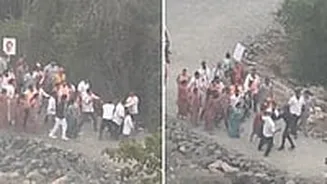 BMC Elections 2026: Shiv Sena (Shinde) Workers Assault 2 Individuals During Dahisar West Campaign Ahead Of Mumbai Civic Body Polls, FIR Filed