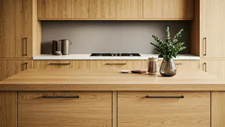 Honey Oak's Grand Return: Designers Embrace Warmth and Timeless Appeal in 2026 Kitchens
