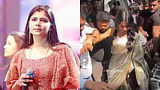 'Controlling A Mob Is Not Actress' Job': Chinmayi Sripaada Reacts To Viral Video Of Samantha Being Mobbed At Hyderabad Event