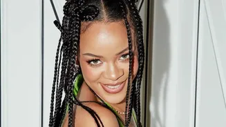 Rihanna Goofs Up Shukriya With 'Supriya' As She Struggles To Thank Fans In Hindi, Video Goes Viral