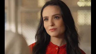 Larissa Manoela expõe acidente durante gravação de novela: 'Quase morri'