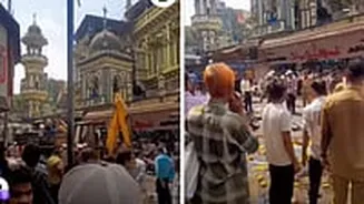 BMC Conducts Anti-Encroachment Drive At Mumbai's Iconic Mohammad Ali Road; Disrupts Traffic - WATCH