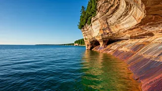 Pictured Rocks: Michigan's Midwest Marvel of Rainbow Cliffs and Caribbean Waters