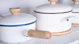 Start Planning Cooling Large Pots Of Leftovers With Shallow Portions