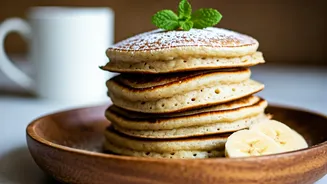 These Fluffy 3-Ingredient Banana Pancakes Take Only Ten Minutes