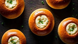 Cheese Garlic Buns Deliver Sweet Savory Blends Youth Obsess