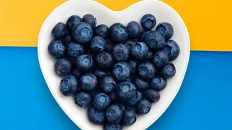 Sydney Sweeney's Celebrity Smoothie Puts Blueberries at Centre Stage