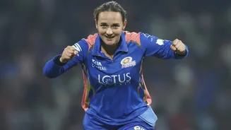 Amelia Kerr becomes first bowler to complete 50 WPL wickets