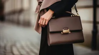 How to style handbags like a celebrity