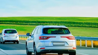 Four-Day Weekend Travel Packing Guide For Young Friends Driving Hatchbacks Across India