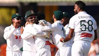 1st Test: Bangladesh further tighten grip over Australia