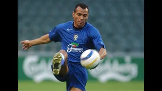 A caminho da Copa do Mundo, Brasil revive seus maiores ídolos