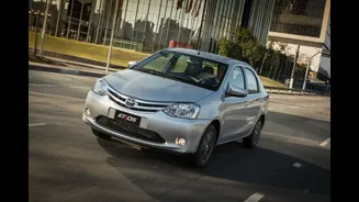 5 carros usados baratos de manter por R$ 50 mil