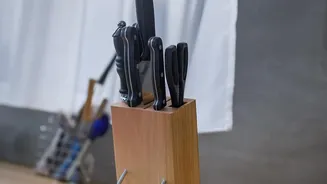 Knives Can Become a Food-Safety Risk When Materials or Surfaces Deteriorate
