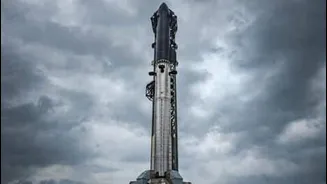 SpaceX stacks 1st Starship V3 at Texas starbase, 124 meters