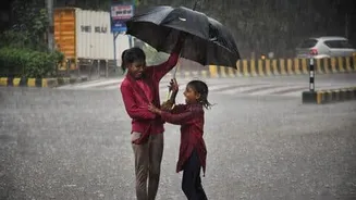 IMD forecasts isolated heavy rain in UP Bihar Uttarakhand Haryana