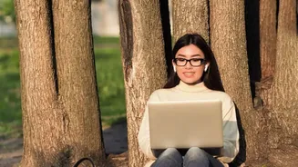 How Young Freelancers Secure Overseas Projects Using Personal No-Code Portfolio Sites