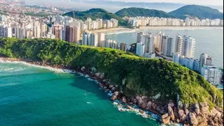 Pedágio de praia: veja quais cidades já cobram caro por carros de fora