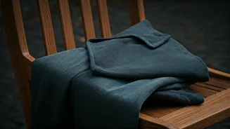 Sustainable Monsoon Fashion Can Feel Effortlessly Sharp