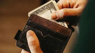 Entry Level Budgeting Tips To Help You Build A ₹1 Lakh Emergency Cash Reserve