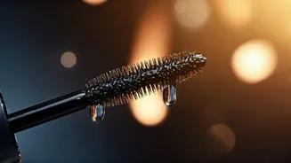 Simple Eye Makeup Tips For Monsoon