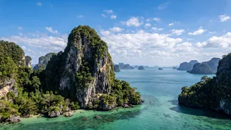 How to find cheap hostel accommodations in Bangkok and Krabi during Thailand's visa-free travel season