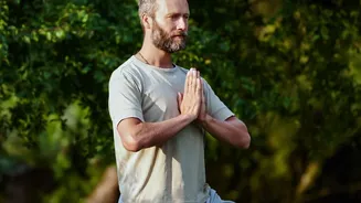 How Core Engagement And Ankle Stability Fits Into Tree Pose Variations In Yoga
