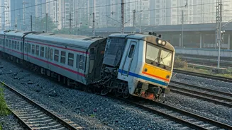Dombivli Derailment: Empty Local Train Mishap Disrupts Mumbai's Peak Hour Commute