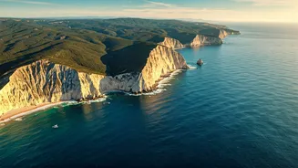 5 Breathtaking Flight Routes: Journeys Above Stunning Global Landscapes