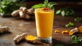 Sip and shine: Turmeric ginger smoothie