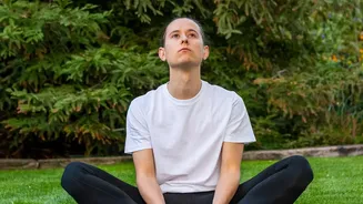 Why Early Morning Asanas Boost Vitality While Evening Poses Promote Calmer Bedtime Relaxation