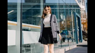 11 Ide OOTD Outer Kekinian a la Syifa Hadju, Minimalis Elegan