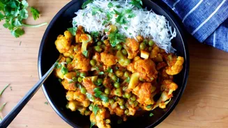 These cauliflower-green peas dishes are way too delicious